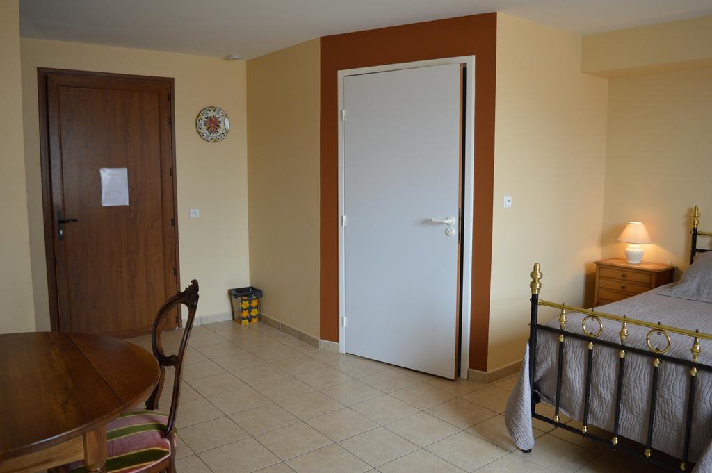 Cote Midi Chambre D'Hote Chaneins Exteriör bild